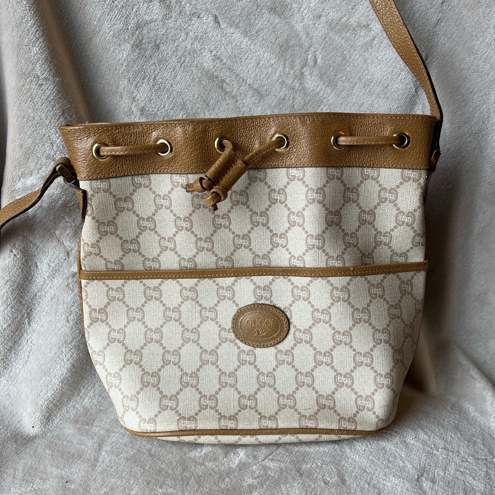 %100 authentic vintage Gucci bag